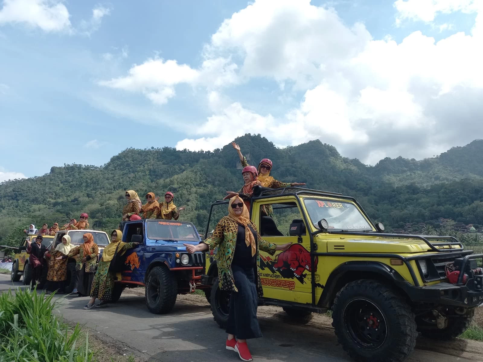 Perjalanan VW Safari di dataran tinggi Dieng