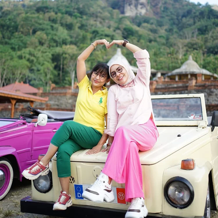 VW Safari Sunrise Dieng